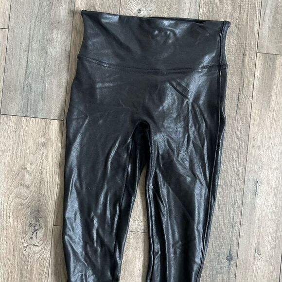 SPANX Black Faux Leather Leggings Size Small - Picture 7 of 8
